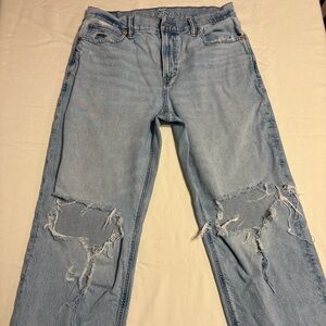 American Eagle Women’s Strigid Ex-Boyfriend jeans